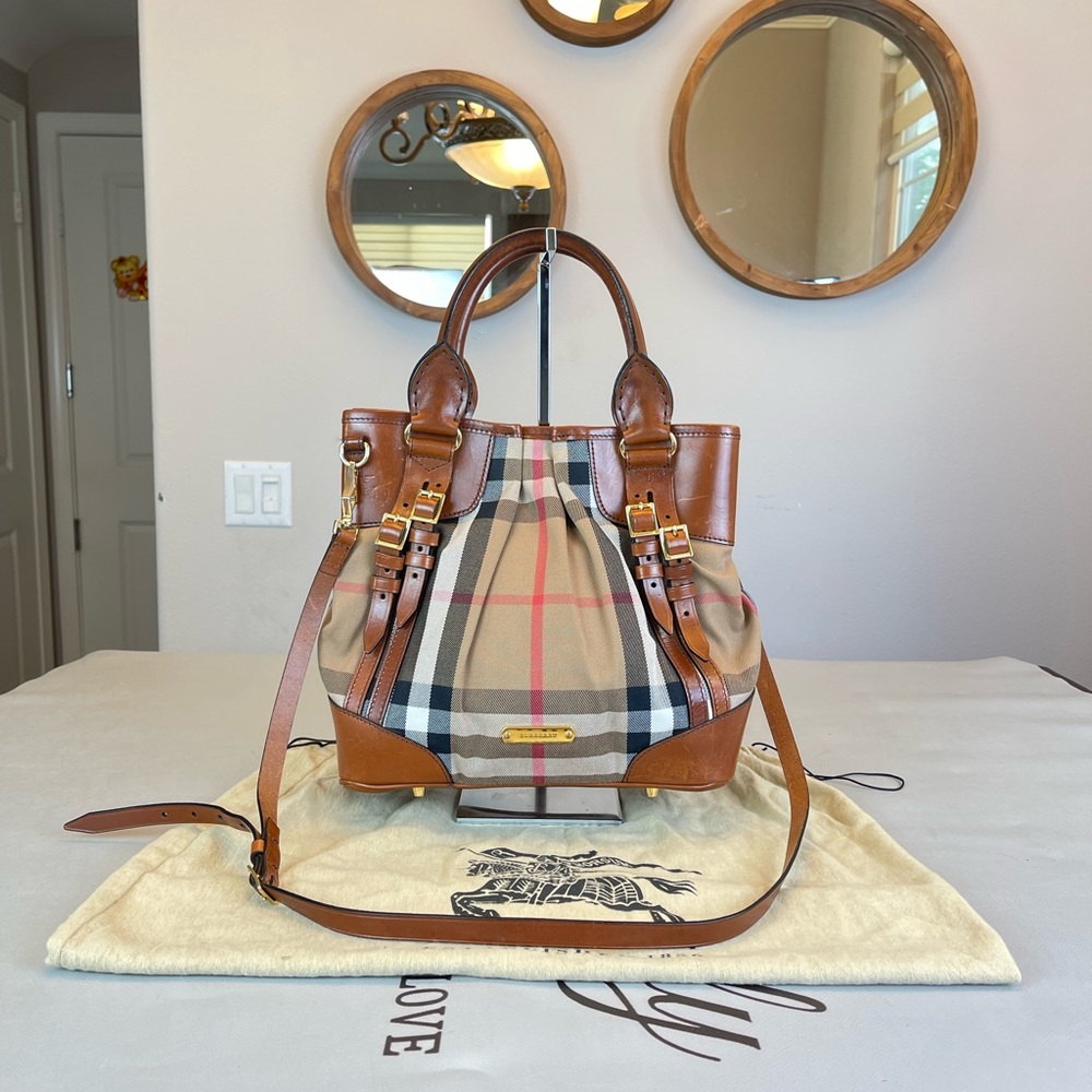 Burberry Signature Logo Shoulder bag Crossbody Totes